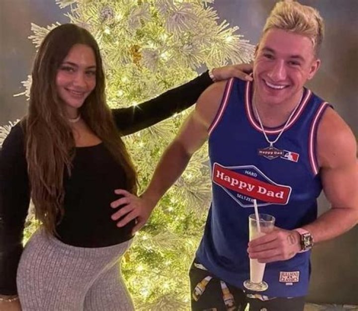 10 Uncovered Truths About "stevewilldoit Girlfriend"