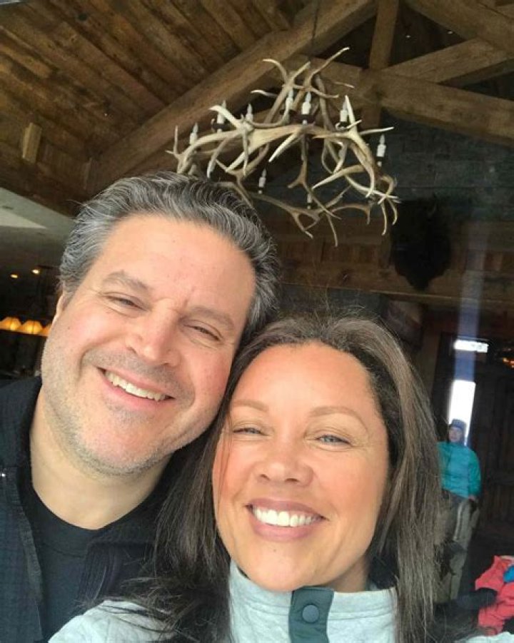 Bio and Net Worth of Vanessa Williams husband ·