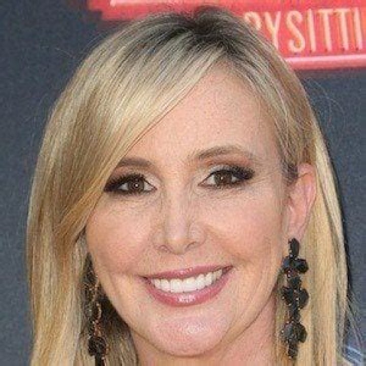 Shannon Beador (Reality Star) - Age, Birthday, Bio, Facts, Family, Net Worth, Height & More |