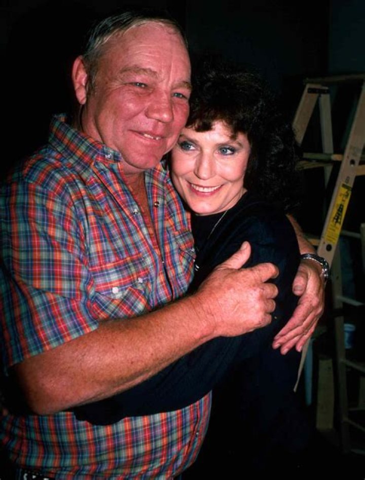 Unveiling Loretta Lynn's Husband: Secrets And Surprises Revealed